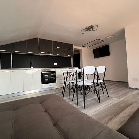 Apartament Casa Dragoeni Târgu Jiu Екстериор снимка